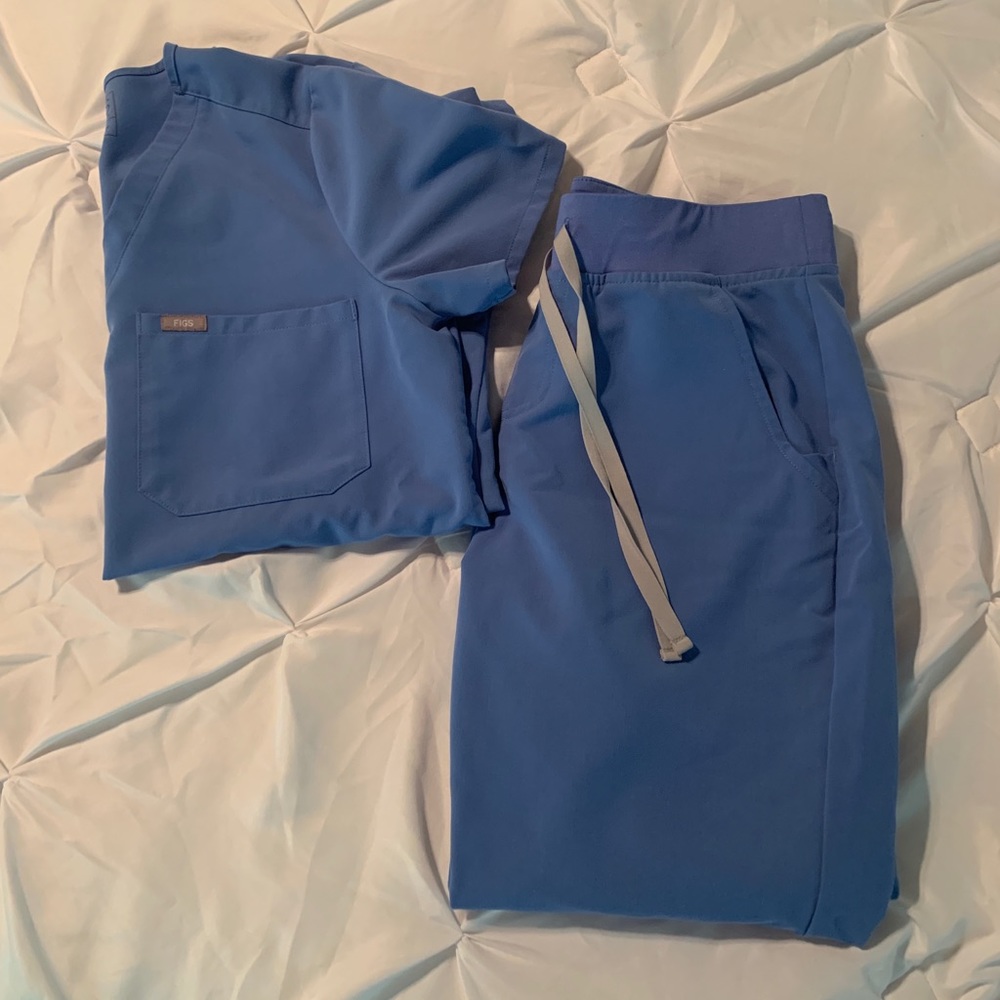 Women’s Figs jogger scrub set